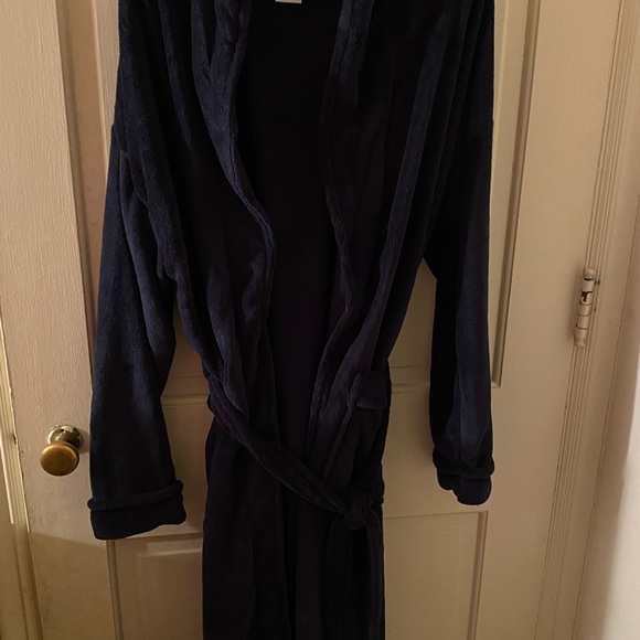 Men’s Dark Robe - Picture 3 of 10